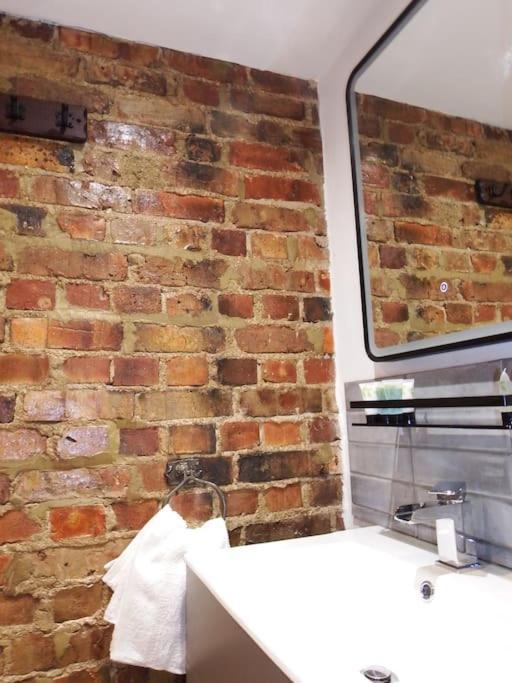 Newly Renovated Stunning Warehouse Apartment Bournemouth Dış mekan fotoğraf